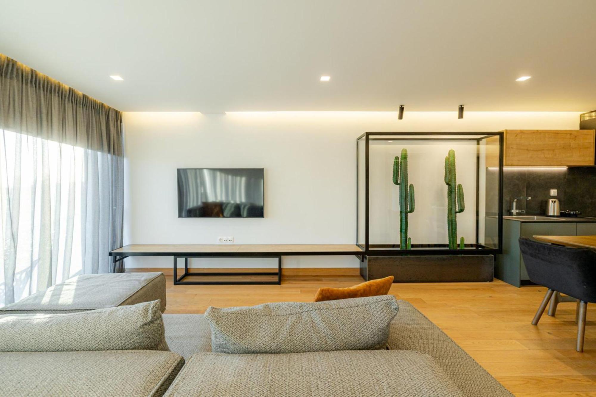 Earth Boutique Apartments Next To Stavros Niarchos Атина Екстериор снимка