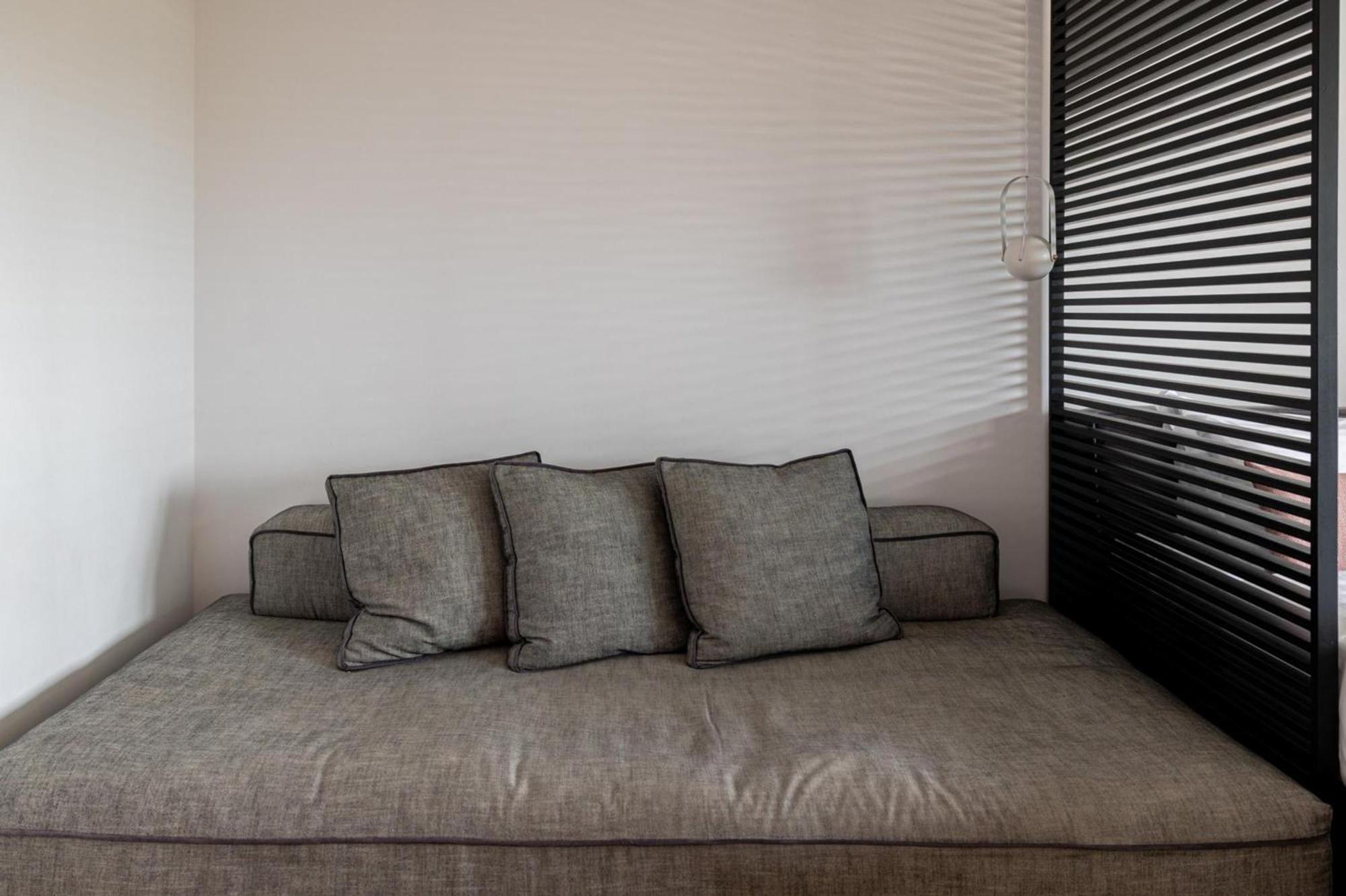 Earth Boutique Apartments Next To Stavros Niarchos Атина Екстериор снимка